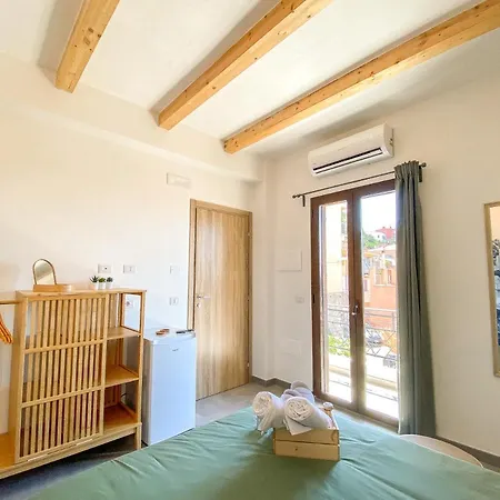 Bedandclimbing Guest house *
