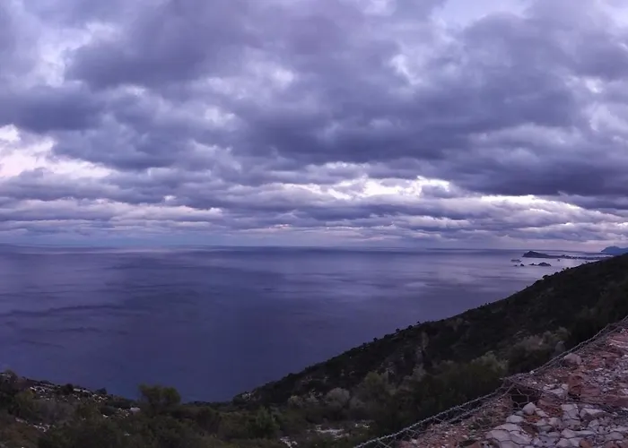 Pensión Bedandclimbing 3*